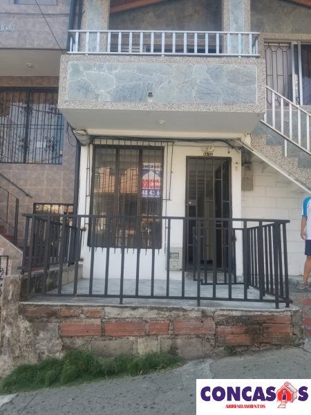 Casa en arriendo o venta Antioquia Bello El Cairo 60 m2 Habitaciones 2 Baños 1 Garajes 0 Precio venta $190000000 Precio arriendo $950000