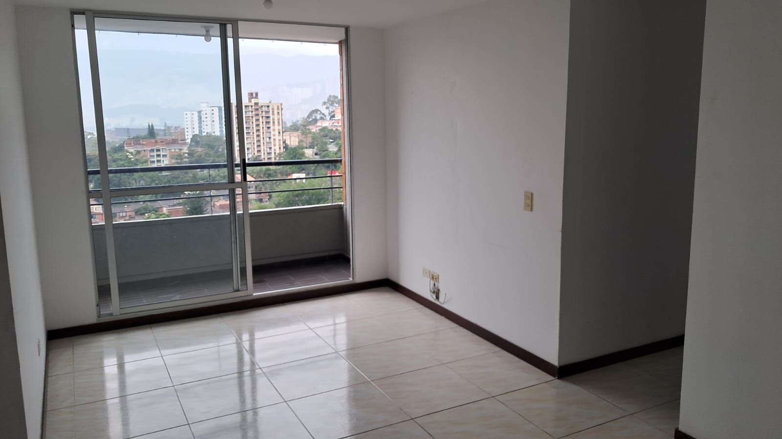 Apartamento en venta Antioquia Medellín El Rincon 65 m2 Habitaciones 3 Baños 2 Garajes 1 Precio $380000000