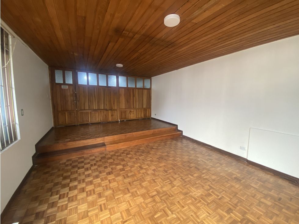 Local en arriendo Caldas Manizales Versalles 24 m2 Habitaciones 0 Baños 1 Garajes 1 Precio $1950000