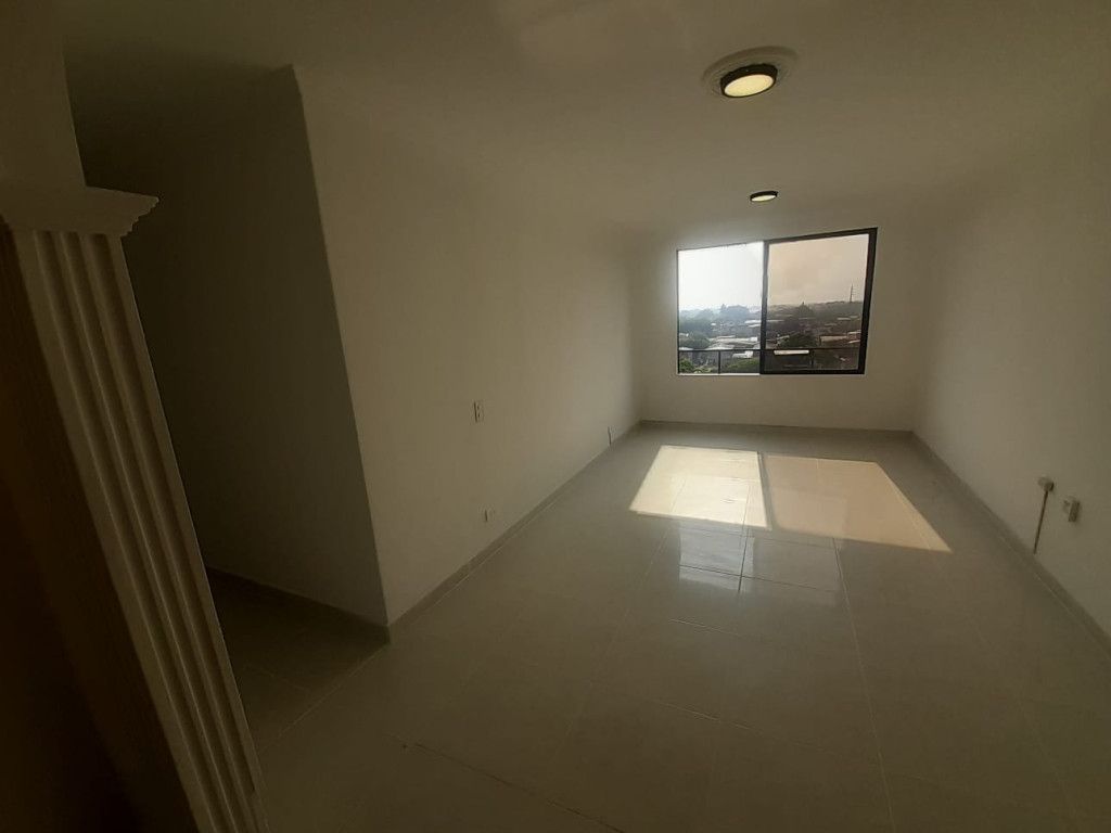 Apartamento en arriendo Valle Del Cauca Cali Las Granjas 68 m2 Habitaciones 3 Baños 2 Garajes 1 Precio $2000000