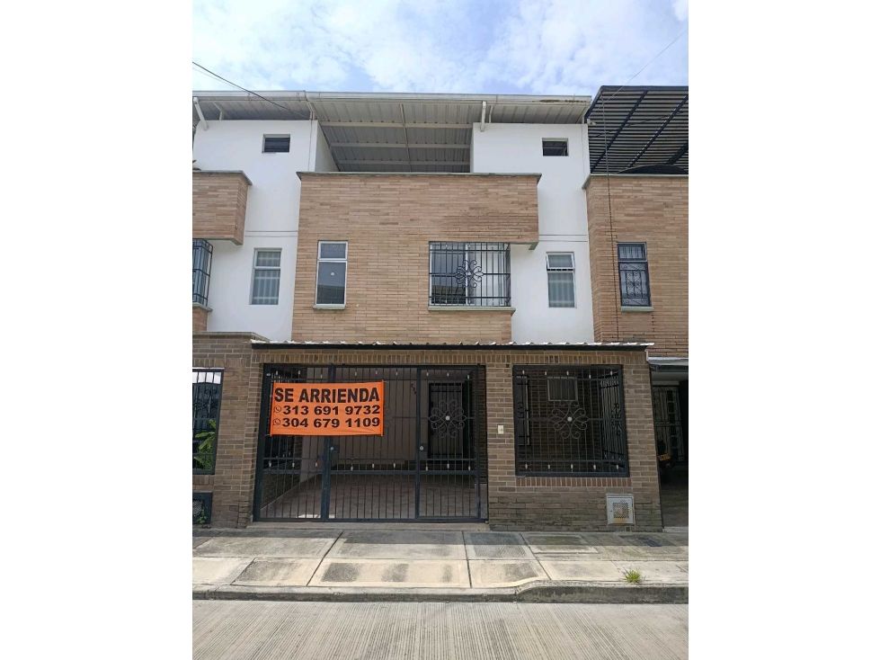 Casa en arriendo Valle Del Cauca Palmira Asd 0 m2 Habitaciones 3 Baños 3 Garajes 1 Precio $2425000