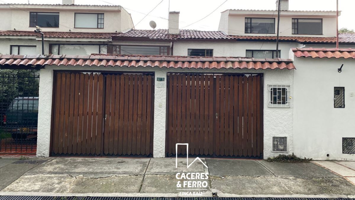 Casa en venta Cundinamarca Bogotá Julio Flórez 208 m2 Habitaciones 4 Baños 3 Garajes 2 Precio $930000000