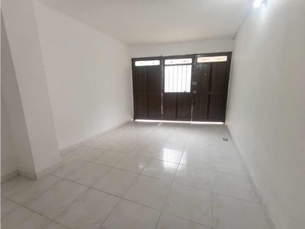 Casa en arriendo Antioquia Medellín Las Violetas 90 m2 Habitaciones 4 Baños 1 Garajes 1 Precio $2300000