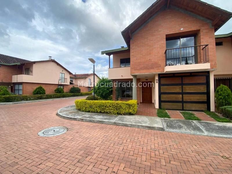 Casa en arriendo Antioquia Rionegro Centro 138 m2 Habitaciones 3 Baños 2 Garajes 1 Precio $4000000