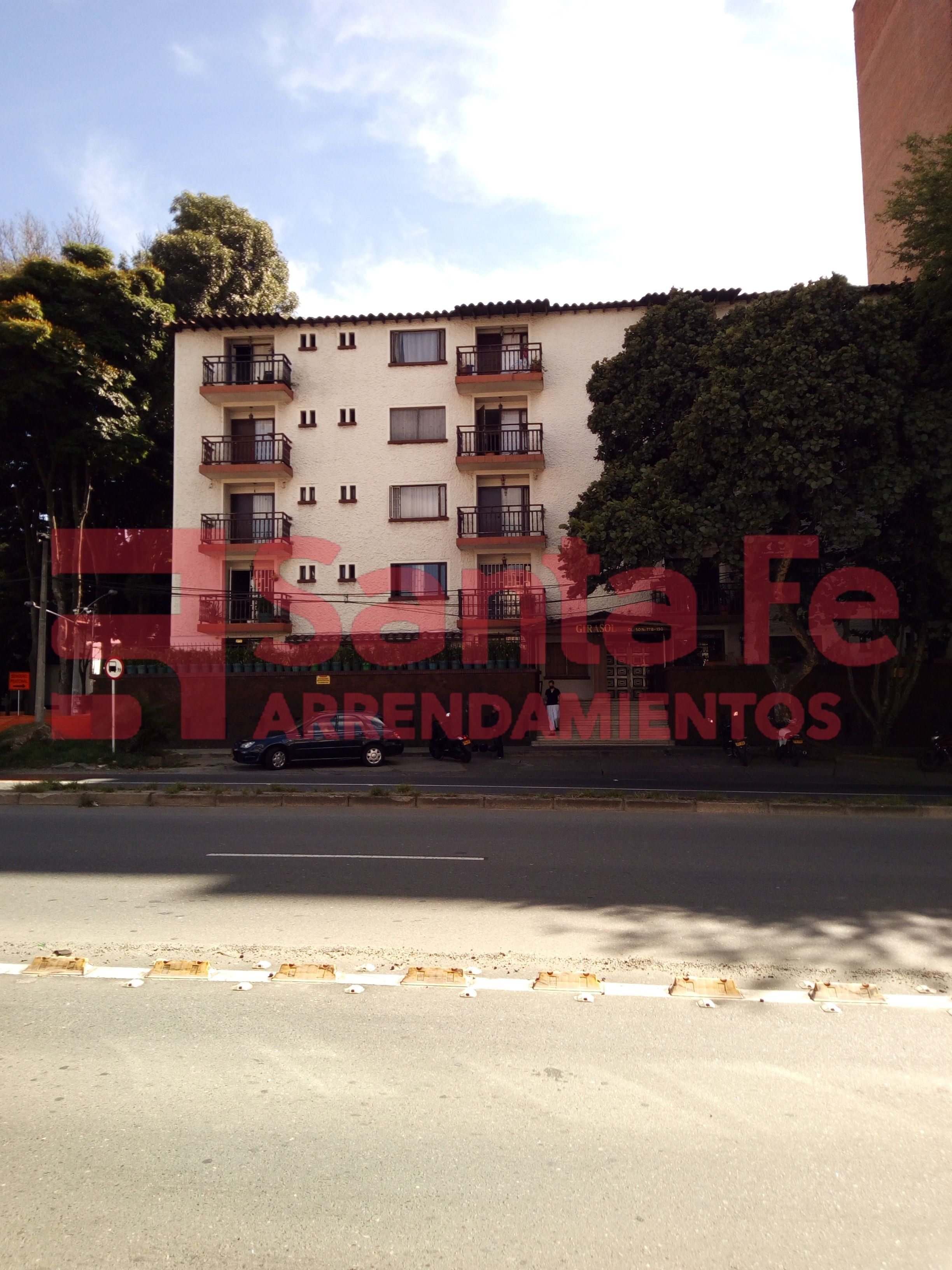 Apartamento en arriendo Antioquia Medellín Los Colores 90 m2 Habitaciones 3 Baños 3 Garajes 1 Precio $2750000