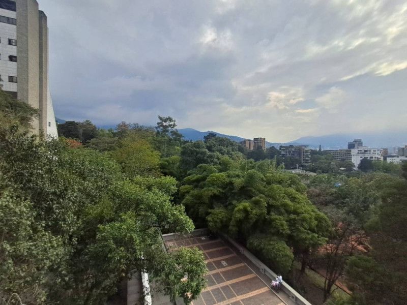 Apartamento en arriendo Antioquia Medellín Los Balsos No2 180 m2 Habitaciones 3 Baños 5 Garajes 2 Precio $15000000