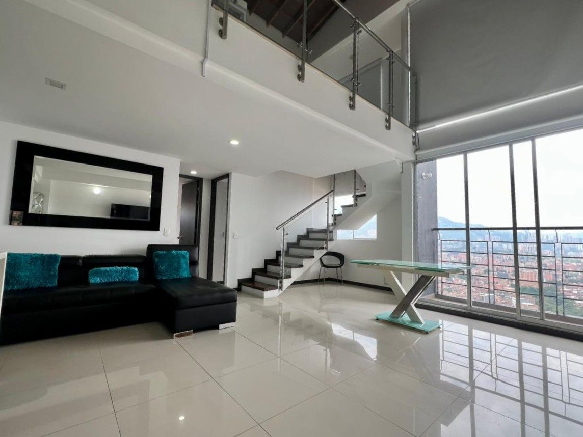 Apartamento en arriendo Antioquia Envigado La Abadia 130 m2 Habitaciones 3 Baños 2 Garajes 2 Precio $6150000