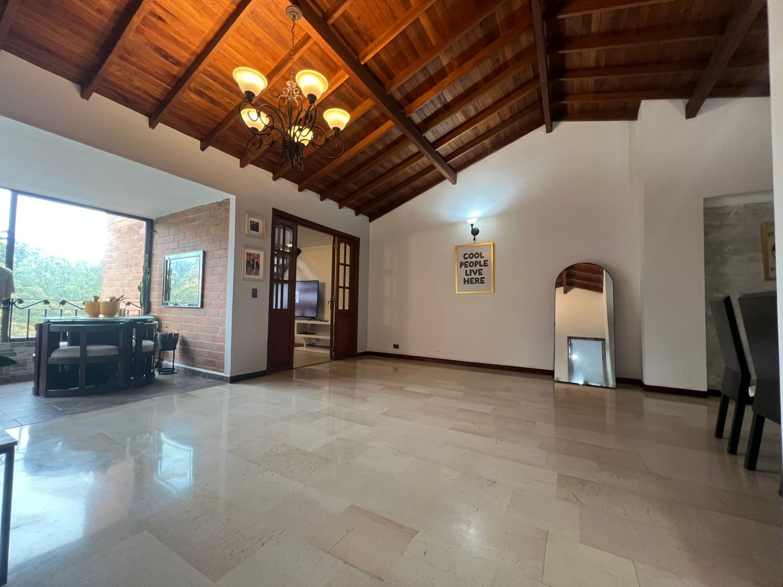 Apartamento en arriendo Antioquia Medellín El Diamante No 2 140 m2 Habitaciones 3 Baños 3 Garajes 2 Precio $5850000