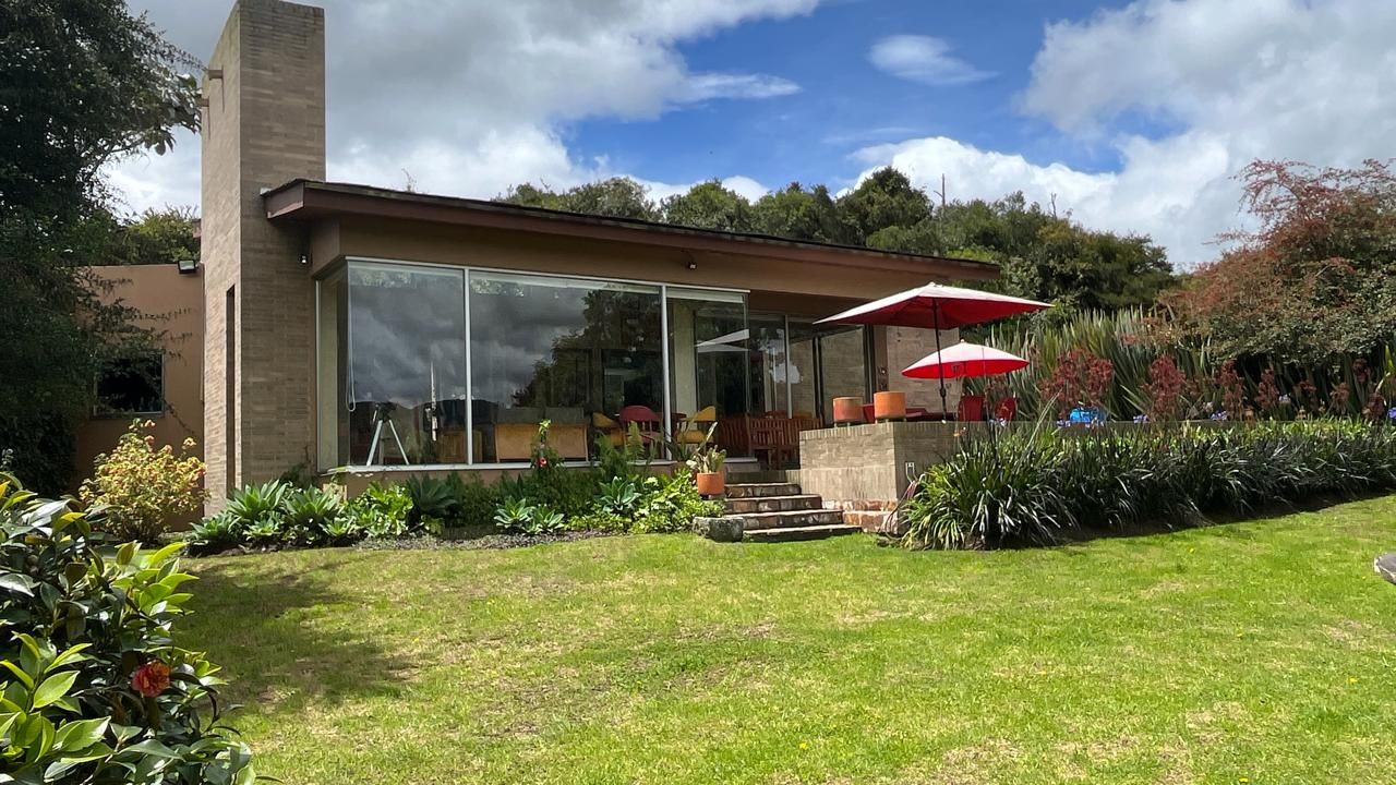 Finca en venta Cundinamarca Tabio Tabio 328 m2 Habitaciones 3 Baños 4 Garajes 4 Precio $1900000000