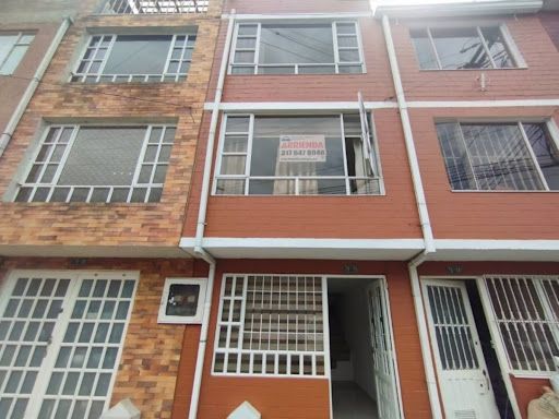 Casa en arriendo Cundinamarca Bogotá Timiza 144 m2 Habitaciones 4 Baños 3 Garajes 0 Precio $1900000