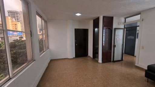 Oficina en venta Santander Bucaramanga Centro 21 m2 Habitaciones 0 Baños 1 Garajes 0 Precio $85000000