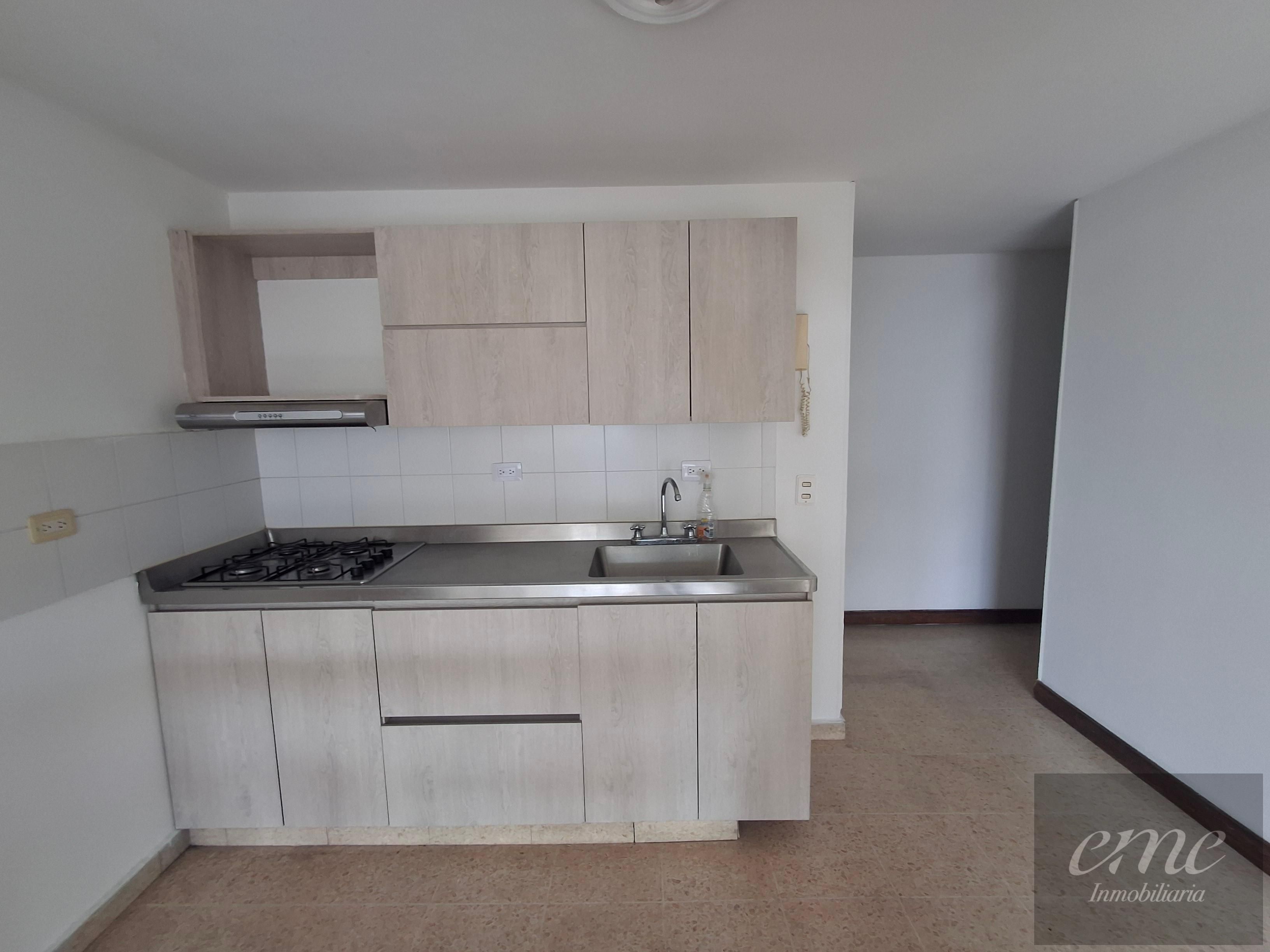 Apartamento en arriendo Antioquia Medellín Granada 68 m2 Habitaciones 2 Baños 2 Garajes 1 Precio $2200000