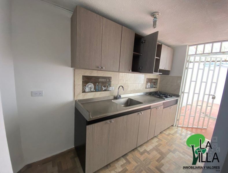 Casa en arriendo Antioquia Medellín Los Alpes 115 m2 Habitaciones 3 Baños 2 Garajes 0 Precio $2700000