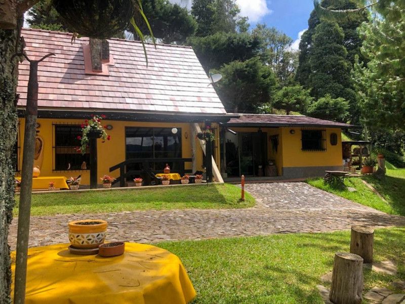 Finca en venta Antioquia Envigado Envigado 280 m2 Habitaciones 3 Baños 4 Garajes 1 Precio $2100000000