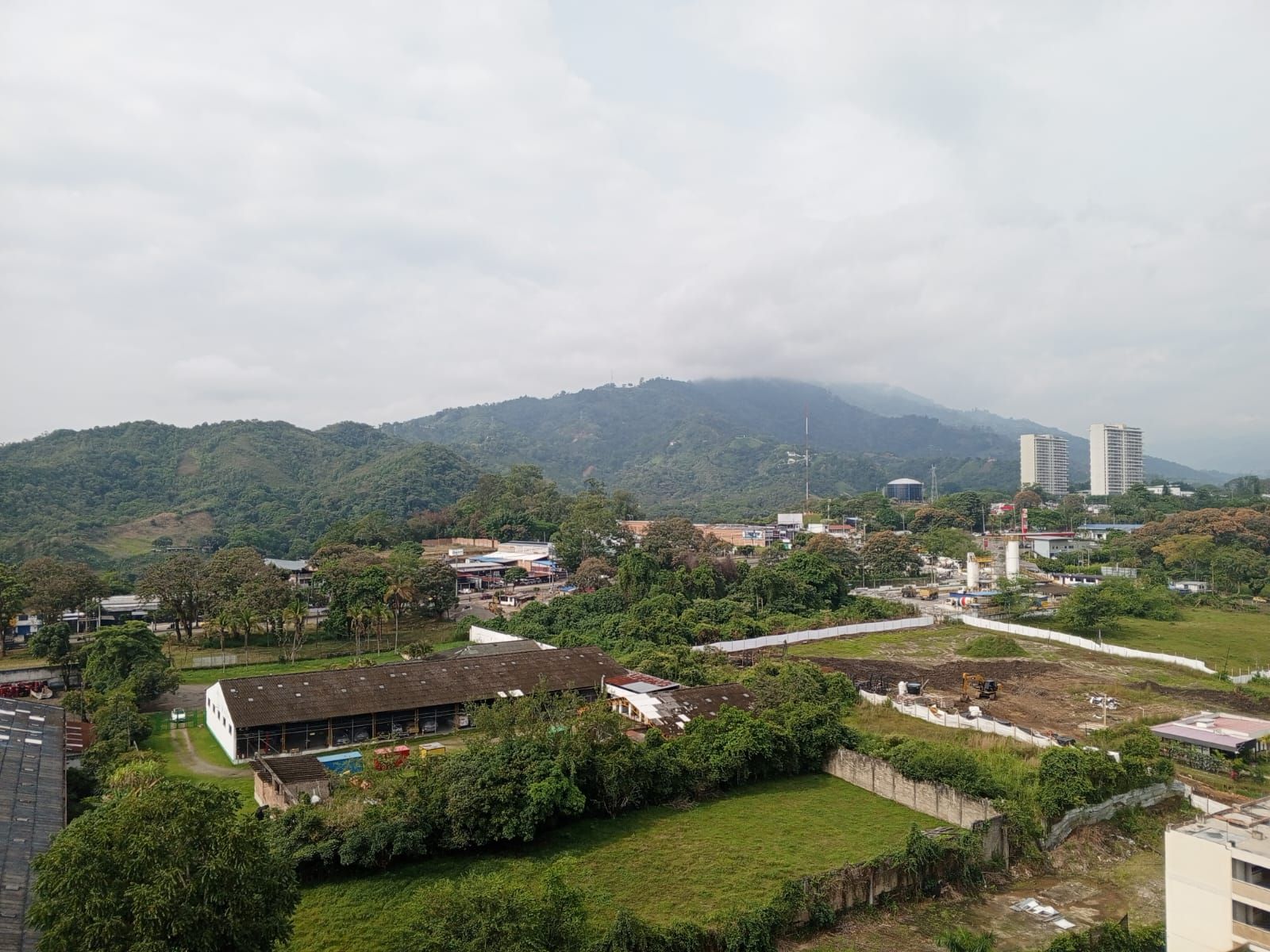 Apartamento en venta Tolima Ibagué Ub Bosques De Varsovia 77 m2 Habitaciones 3 Baños 2 Garajes 1 Precio $390000000