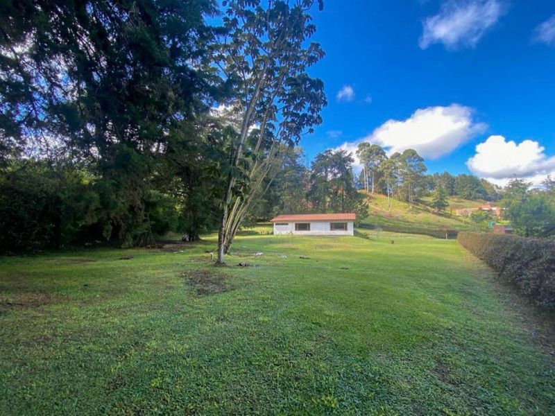 Casa en venta Antioquia El Carmen De Viboral El Carmen De Viboral 160 m2 Habitaciones 1 Baños 2 Garajes 2 Precio $2500000000