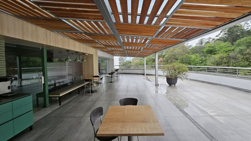 Oficina en venta Antioquia Medellín San Diego 214 m2 Habitaciones 0 Baños 7 Garajes 12 Precio $2600000000