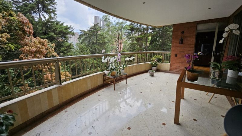 Apartamento en venta Antioquia Medellín Urbanizacion Villas Del Campo 410 m2 Habitaciones 4 Baños 6 Garajes 3 Precio $2998000000
