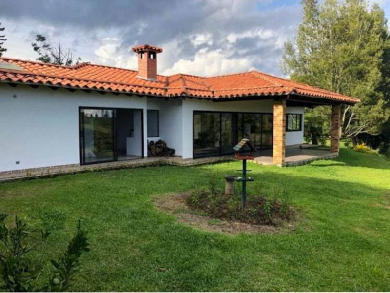 Finca en venta Antioquia Marinilla Marinilla 300 m2 Habitaciones 3 Baños 3 Garajes 2 Precio $1450000000