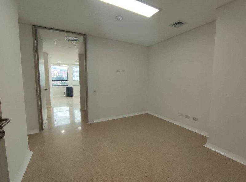 Consultorio en venta Antioquia Envigado Las Vegas 35 m2 Habitaciones 0 Baños 1 Garajes 0 Precio $490000000