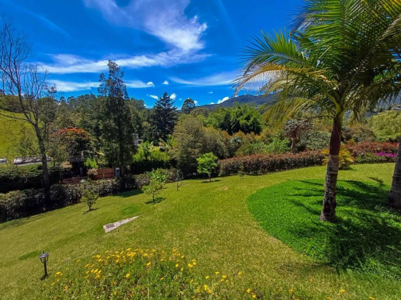 Casa en arriendo Antioquia El Carmen De Viboral El Carmen De Viboral 404 m2 Habitaciones 4 Baños 5 Garajes 3 Precio $18000000