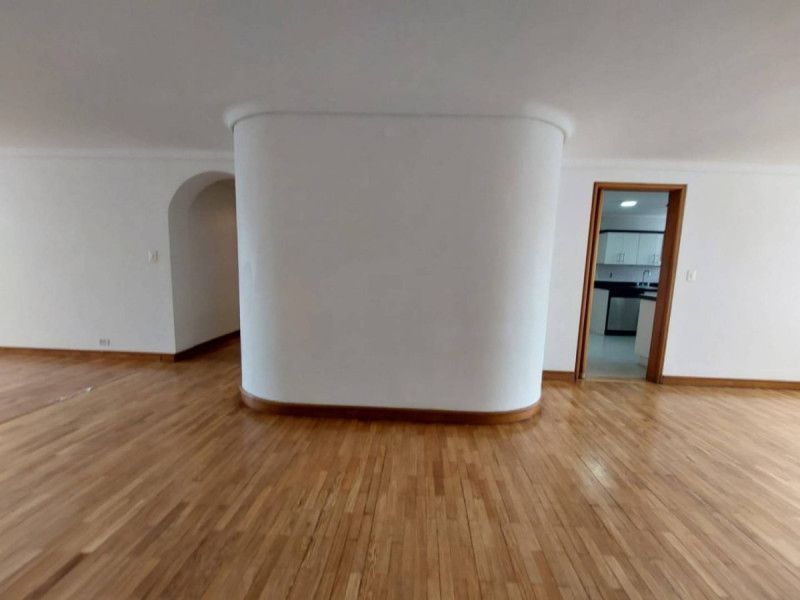 Apartamento en arriendo Antioquia Medellín El Diamante No2 163 m2 Habitaciones 3 Baños 4 Garajes 2 Precio $6000000