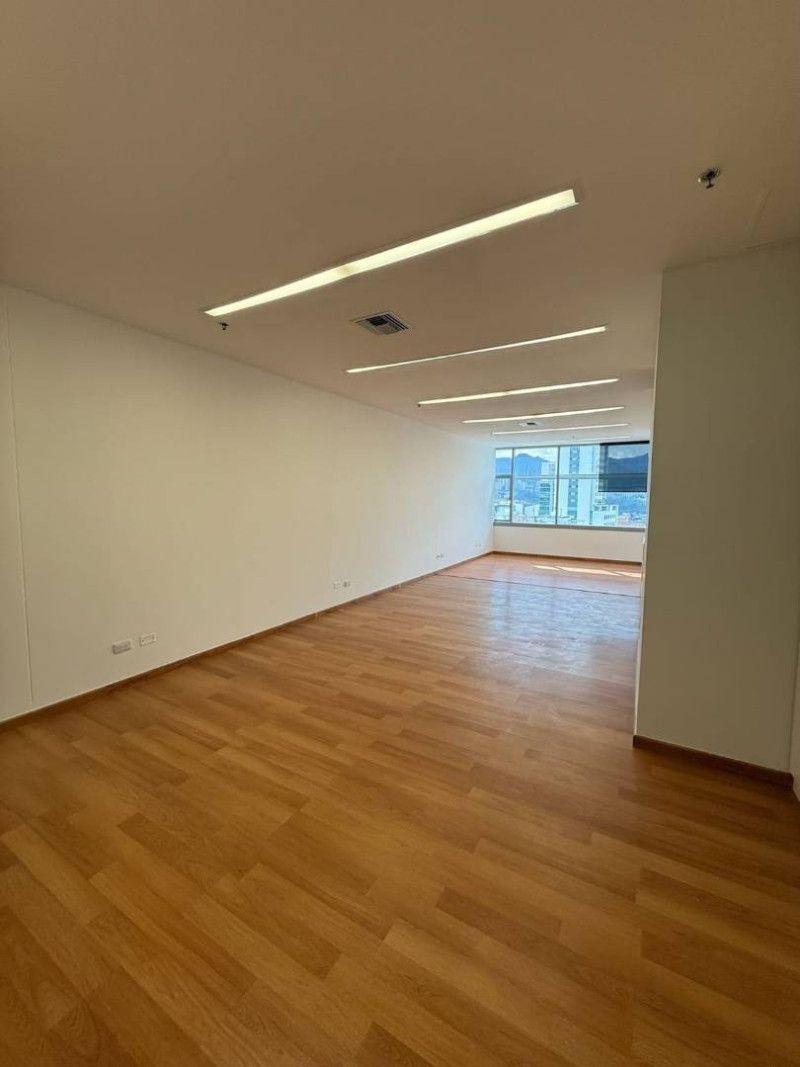 Oficina en arriendo Antioquia Medellín Los Balsos No2 57 m2 Habitaciones 0 Baños 1 Garajes 1 Precio $6500000