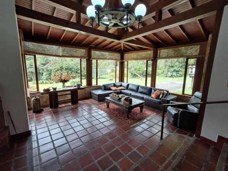Finca en arriendo Antioquia El Retiro El Retiro 400 m2 Habitaciones 1 Baños 4 Garajes 6 Precio $9900000