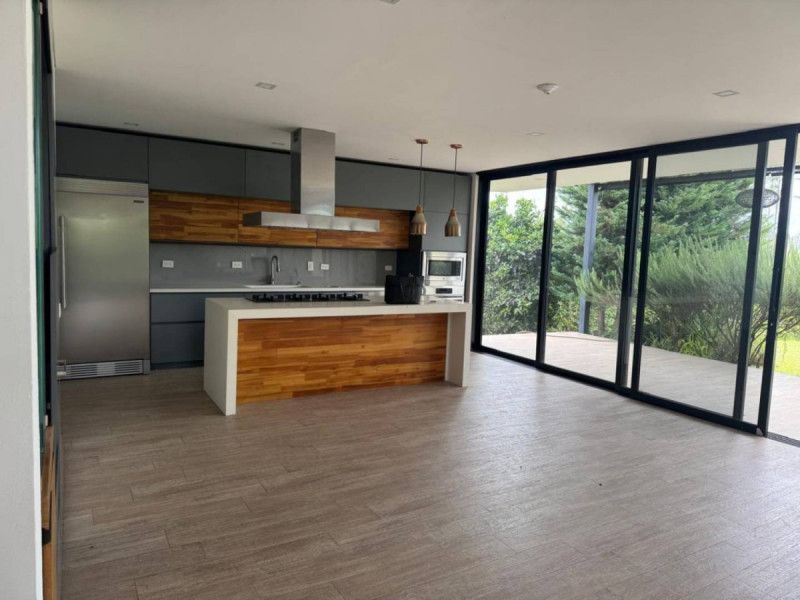 Casa en venta Antioquia Rionegro Rionegro 360 m2 Habitaciones 3 Baños 4 Garajes 4 Precio $3500000000