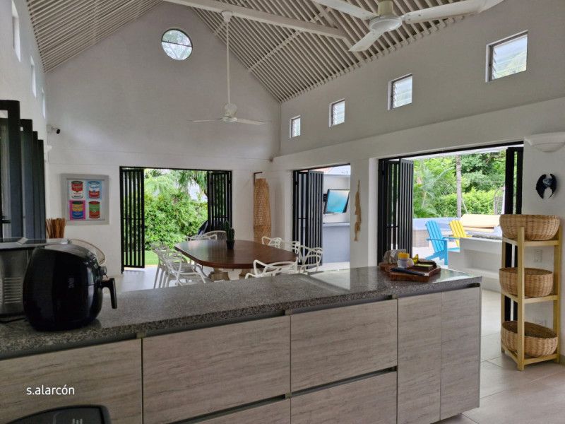 Casa en venta Cundinamarca Girardot Miraflores 160 m2 Habitaciones 4 Baños 4 Garajes 3 Precio $1100000000