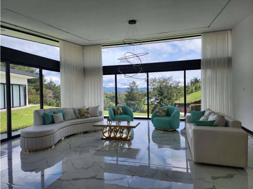 Casa en arriendo Antioquia Rionegro Rionegro 350 m2 Habitaciones 3 Baños 4 Garajes 2 Precio $15000000