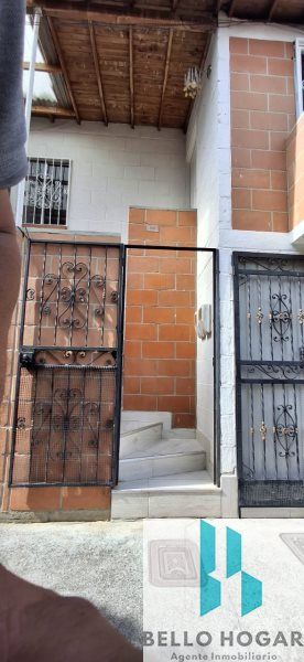 Casa en venta Antioquia Bello Urbanización Rosales De Terranova 90 m2 Habitaciones 4 Baños 2 Garajes 0 Precio $380000000