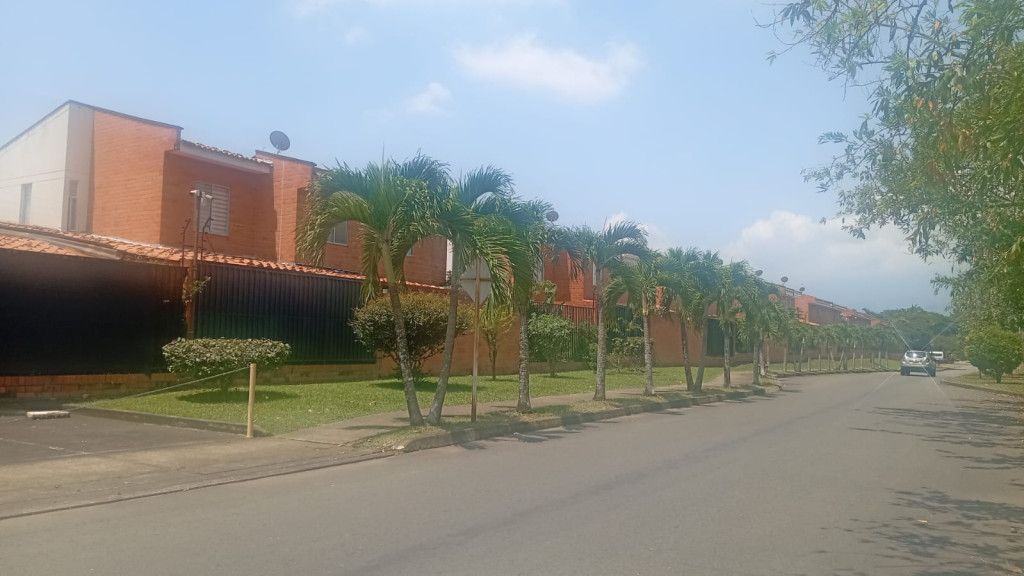 Casa en arriendo Valle Del Cauca Jamundí Cn Sol De La Arboleda 100 m2 Habitaciones 3 Baños 3 Garajes 2 Precio $2300000