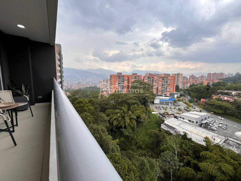 Apartamento en arriendo Antioquia Envigado La Inmaculada 97 m2 Habitaciones 3 Baños 2 Garajes 2 Precio $6500000