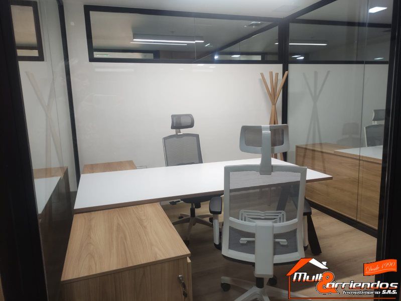 Oficina en arriendo o venta Antioquia Medellín Cuarta Brigada 8 m2 Habitaciones 0 Baños 1 Garajes 0 Precio venta $125000000 Precio arriendo $1600000