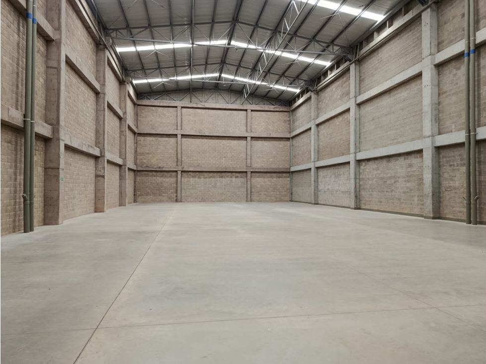 Bodega en arriendo Antioquia Rionegro Rionegro 1026 m2 Habitaciones 0 Baños 7 Garajes 4 Precio $30000000