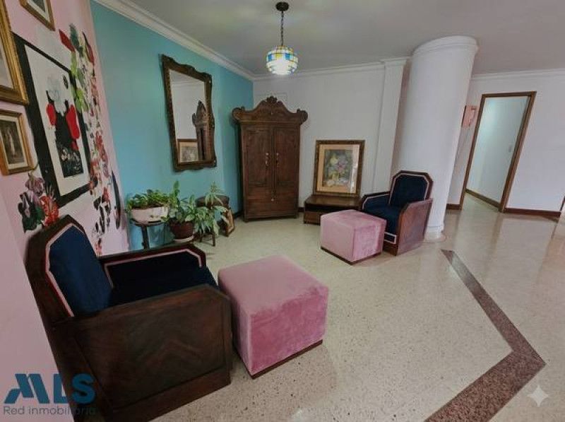 Inmuebles en Remate Apartamento en venta Antioquia Medellín Las Acacias 190 m2 Habitaciones 4 Baños 6 Garajes 3 Precio $1500000000