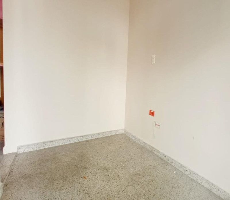 Local en arriendo Santander Bucaramanga Granada 4 m2 Habitaciones 0 Baños 0 Garajes 0 Precio $1500000