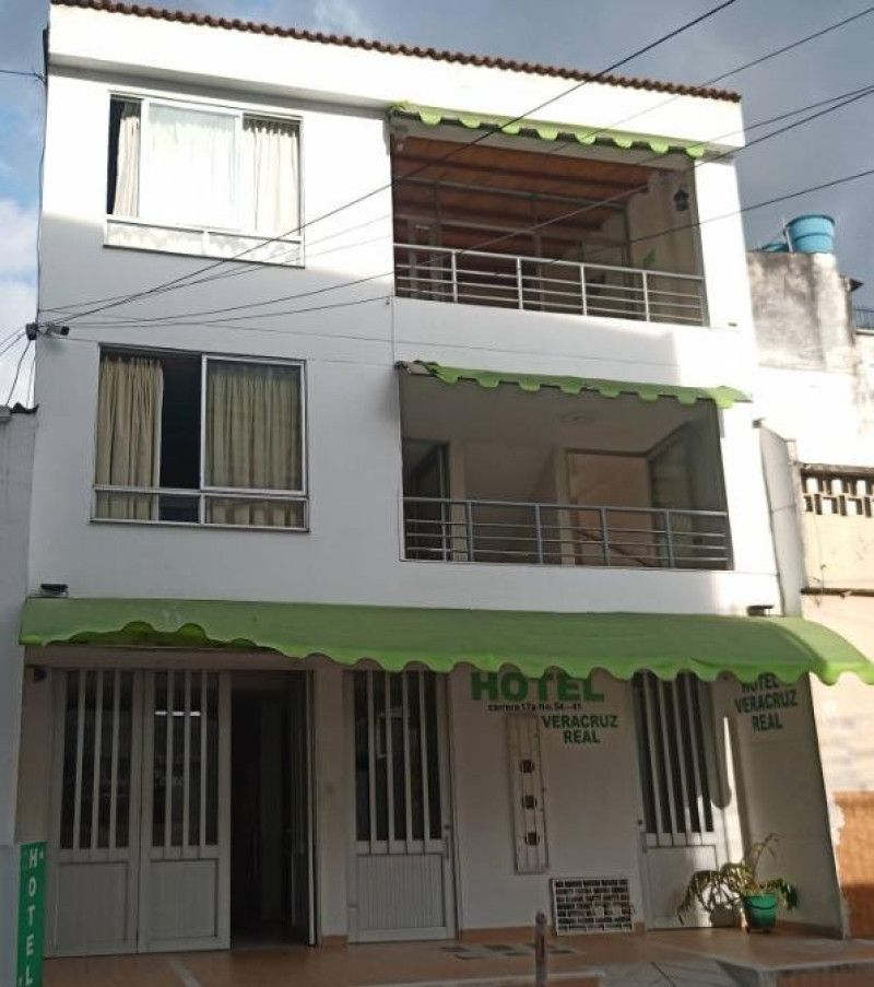 Edificio en venta Santander Bucaramanga La Concordia 429 m2 Habitaciones 20 Baños 18 Garajes 0 Precio $1300000000
