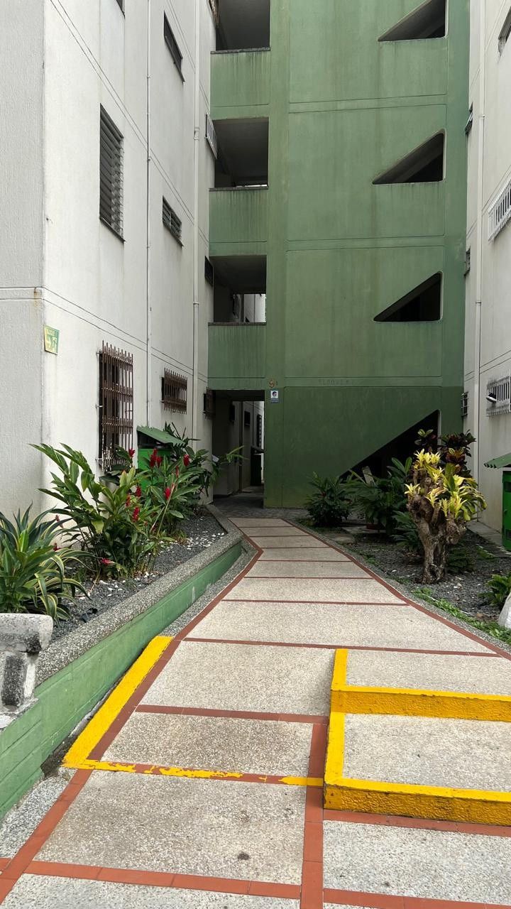 Apartamento en venta Valle Del Cauca Cali Primero De Mayo 62 m2 Habitaciones 3 Baños 1 Garajes 1 Precio $210000000
