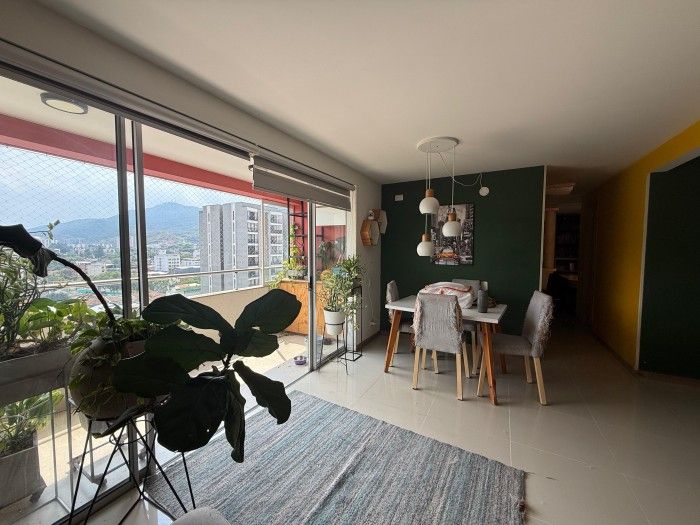 Apartamento en venta Valle Del Cauca Cali La Flora 104 m2 Habitaciones 3 Baños 2 Garajes 2 Precio $630000000