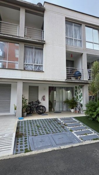 Casa en venta Valle Del Cauca Cali Conjunto Residencial Celeste 119 m2 Habitaciones 3 Baños 2 Garajes 1 Precio $624900000
