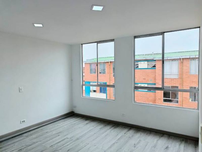 Apartamento en venta Cundinamarca Madrid Conjunto Residencial Zaragoza Ii 53 m2 Habitaciones 3 Baños 2 Garajes 0 Precio $173000000