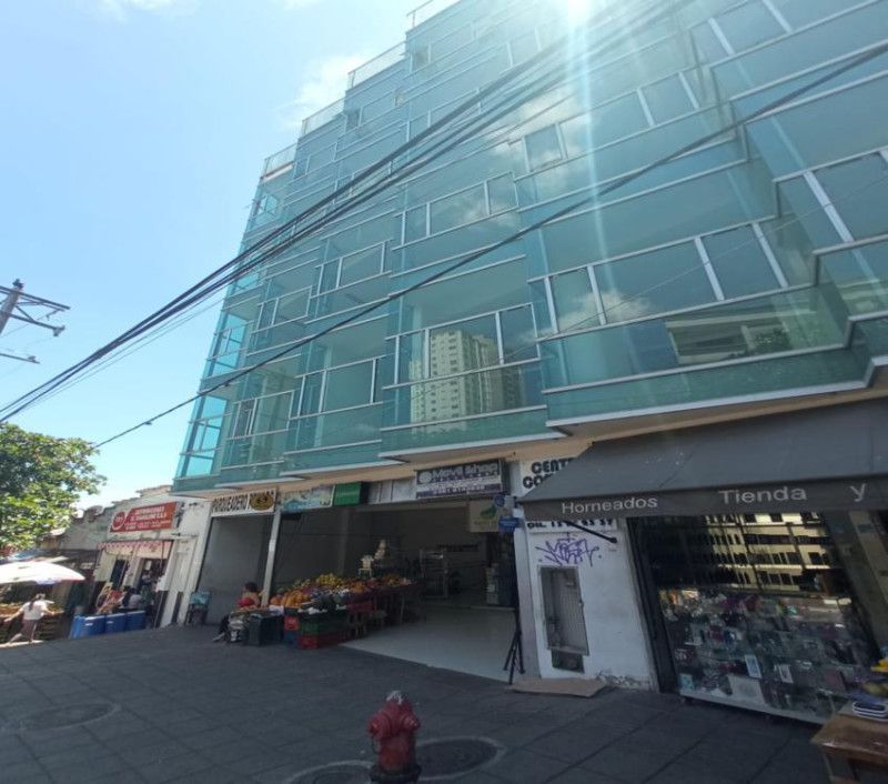 Local en arriendo Santander Bucaramanga Granada 6 m2 Habitaciones 0 Baños 0 Garajes 0 Precio $470000