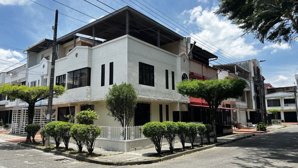 Casa en arriendo Valle Del Cauca Palmira Las Americas 160 m2 Habitaciones 4 Baños 4 Garajes 1 Precio $1300000