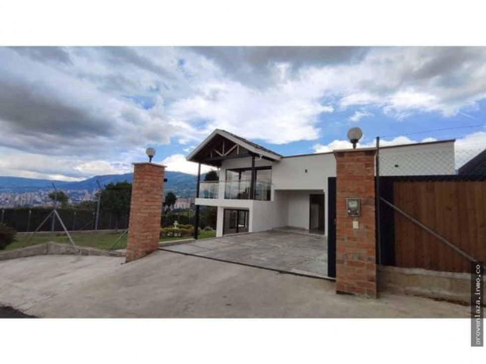 Casa en arriendo Antioquia Envigado San Rafael 360 m2 Habitaciones 4 Baños 3 Garajes 5 Precio $15000000