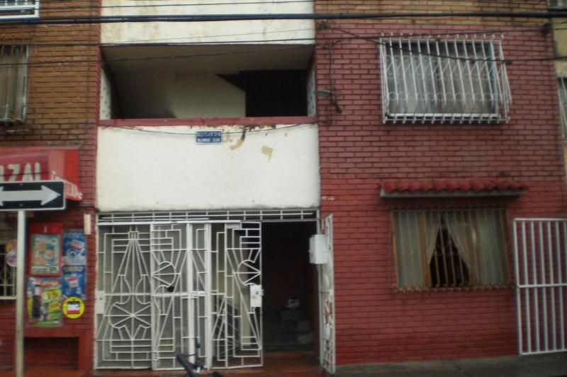 Apartamento en arriendo Valle Del Cauca Cali Br Los Alcazares 65 m2 Habitaciones 3 Baños 2 Garajes 0 Precio $820000