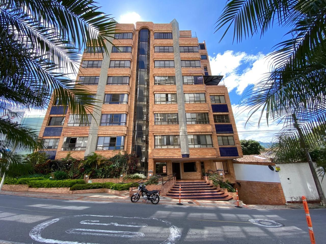 Apartamento en venta Santander Bucaramanga Cabecera Del Llano 129 m2 Habitaciones 3 Baños 2 Garajes 1 Precio $580000000