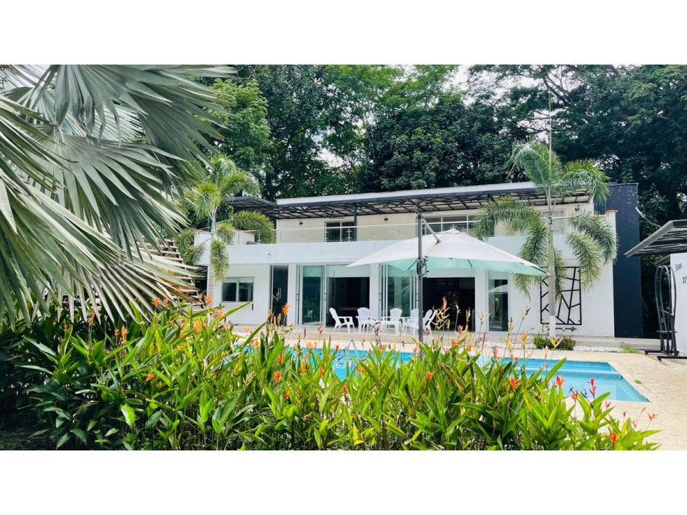 Finca en venta Antioquia Santafé De Antioquia Santafé De Antioquia 535 m2 Habitaciones 5 Baños 7 Garajes 0 Precio $1800000000