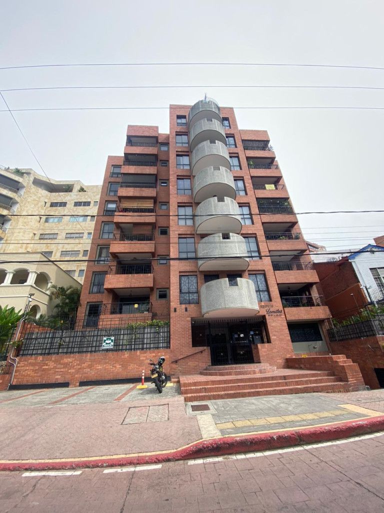 Apartamento en arriendo Valle Del Cauca Cali Granada 75 m2 Habitaciones 2 Baños 2 Garajes 1 Precio $2800000
